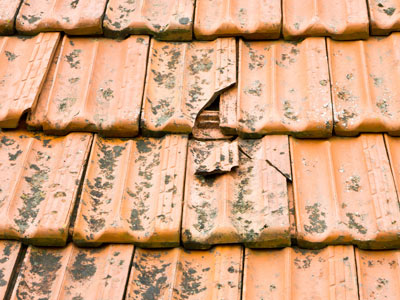 Cracked roof tile replacement